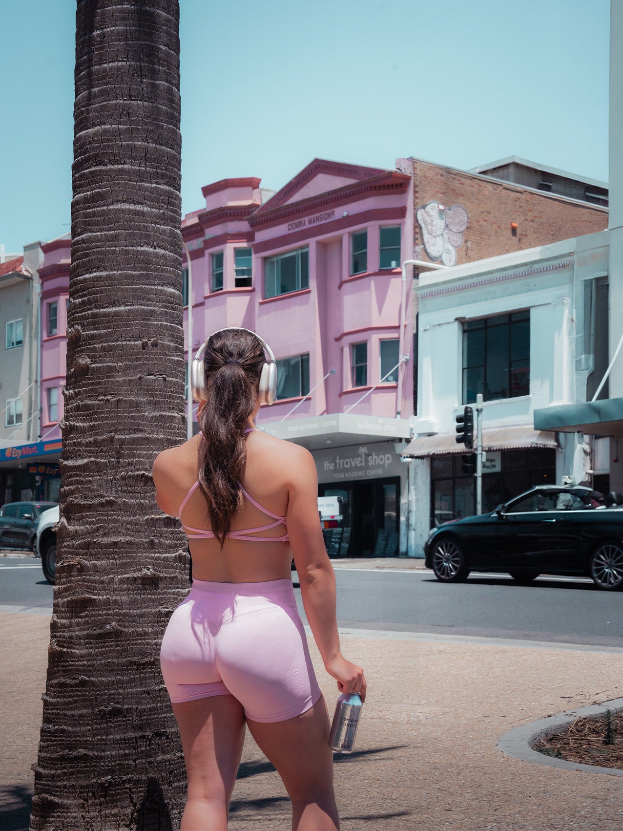 Laguna Mid Rise Seamless Compression Shorts